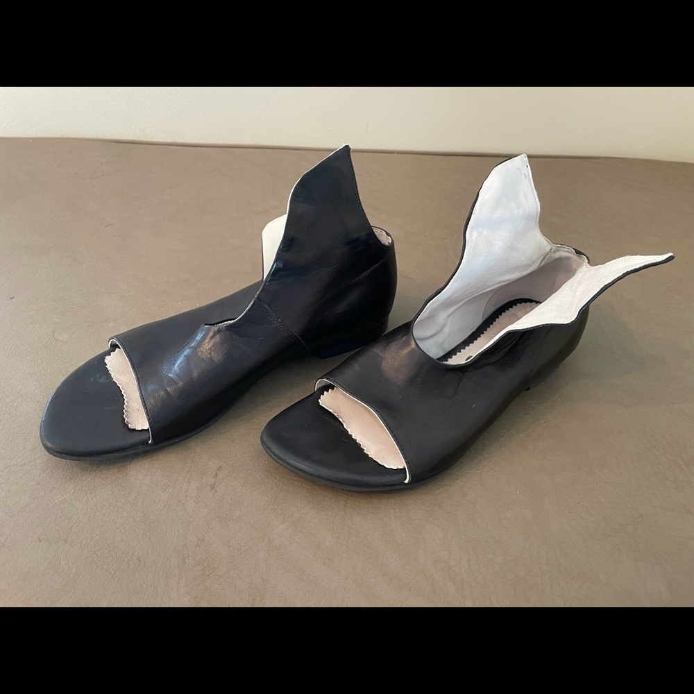 Papucei leather flats